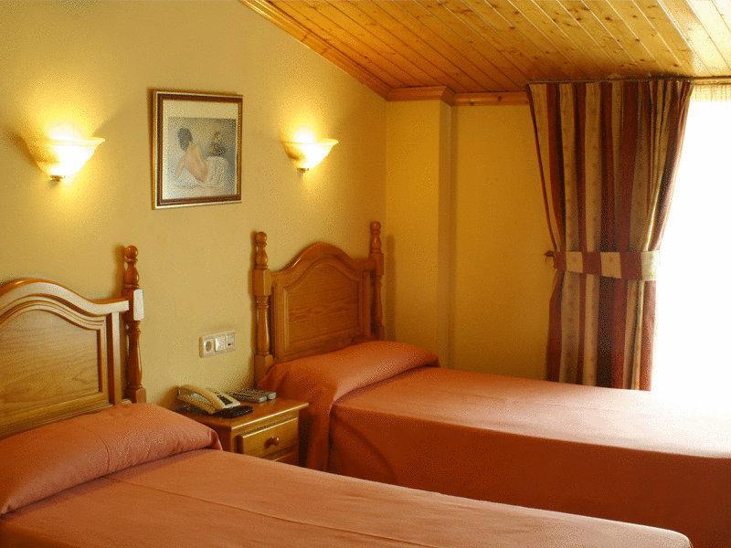 Hotel Trapemar Burjassot Szoba fotó