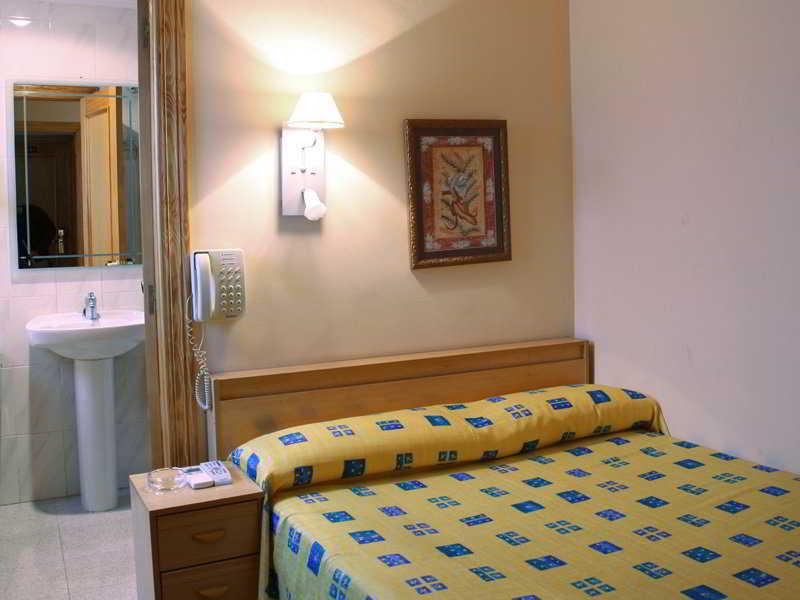 Hotel Trapemar Burjassot Kültér fotó