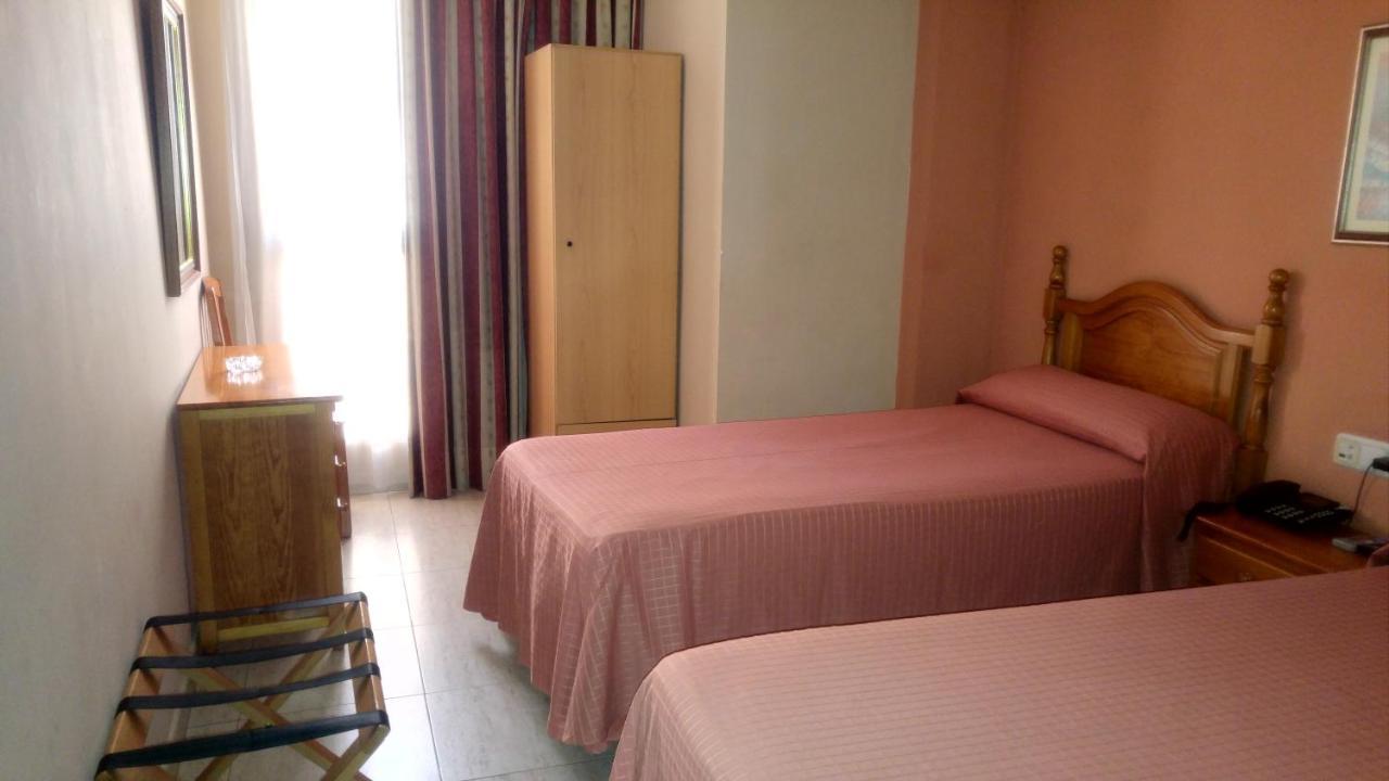 Hotel Trapemar Burjassot Kültér fotó